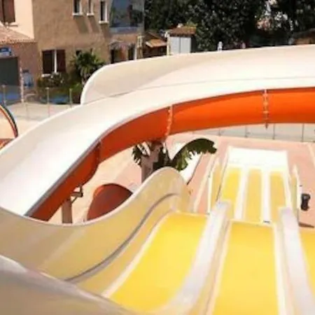 Super Mobile-home Hibiscus Climatise Confort Fun 4* בית נופש ולראס-פלאז'